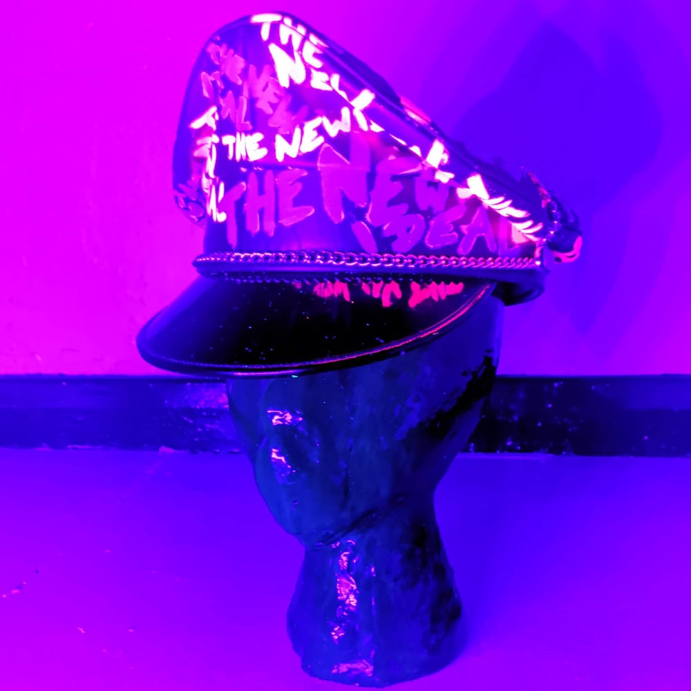 THE NEW IDEAL MUIR CAP PINK AND BLUE