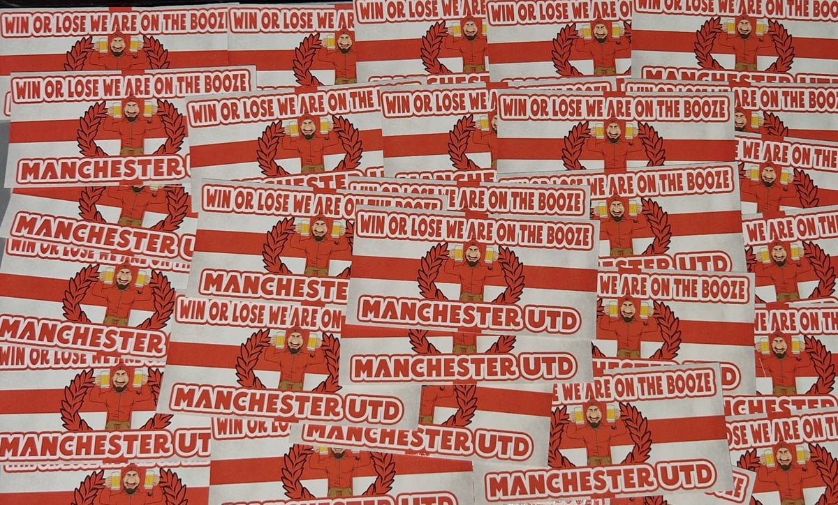 Pack of 25 10x5cm Man Utd Win Or Lose We Are On The Booze Football/Ultras Stickers.