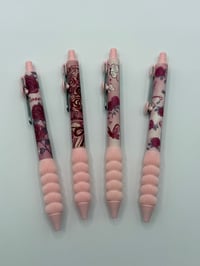 Image 3 of Pink Heart Rose Click Gel Pens Set