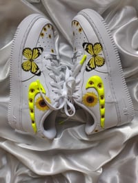 Image 2 of AF1 BUTTERFLY SUNFLOWER  YELLOW 
