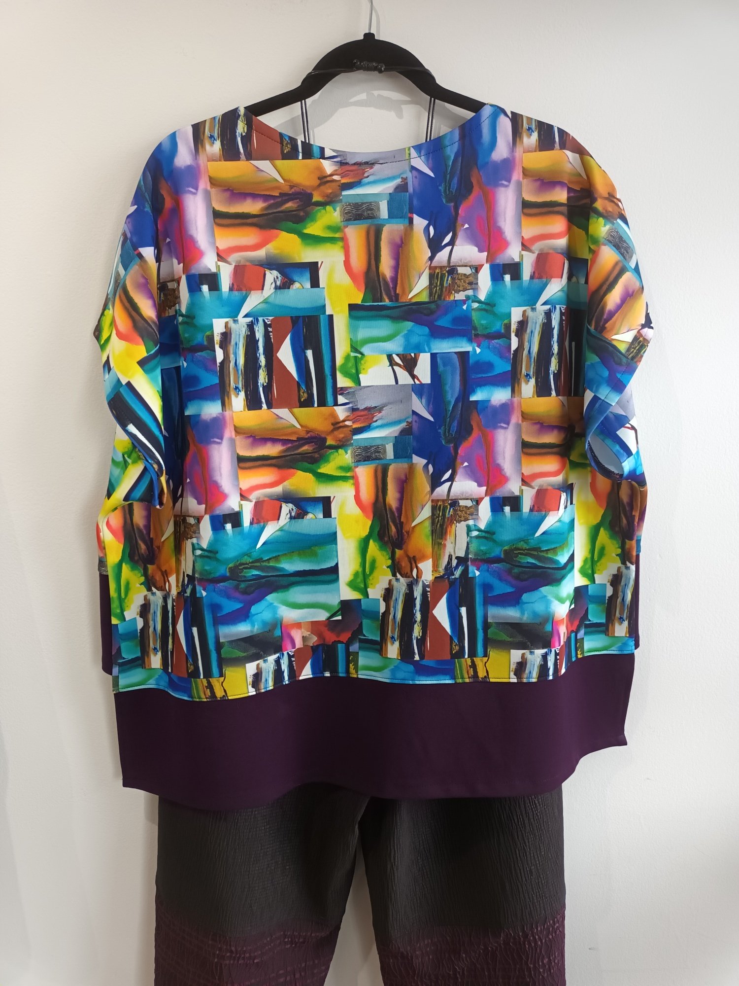 Image of scuba top, multicolor