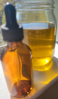 Image 4 of Oregano oil