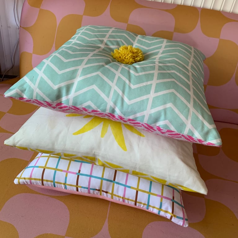 3 piece cushion bundle Image 3