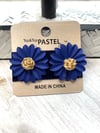 Daisy Flower earrings - Blue