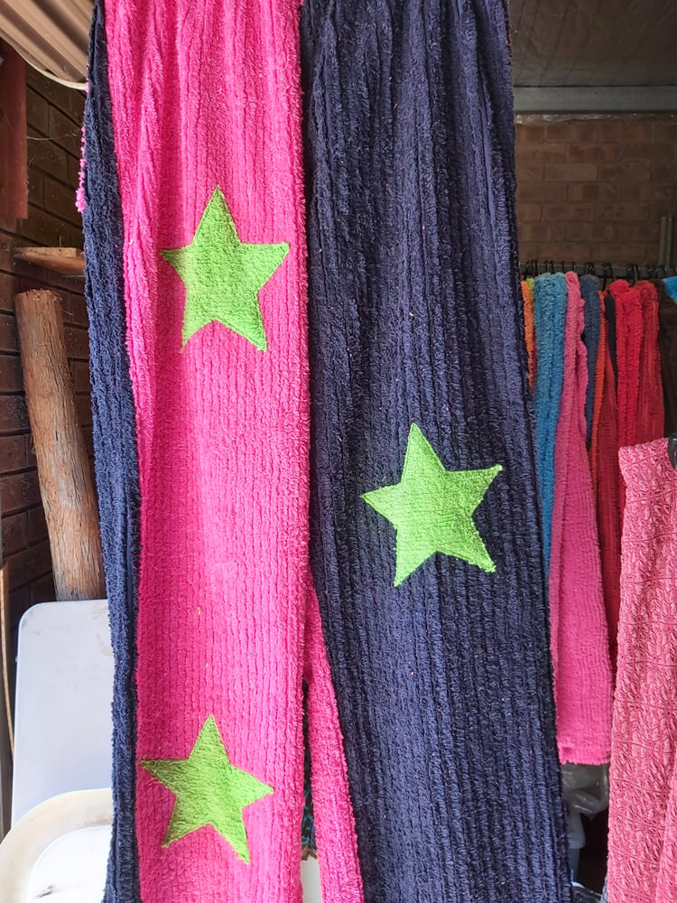 Image of S, M & L Chenille Star Pants pink/navy with lime stars