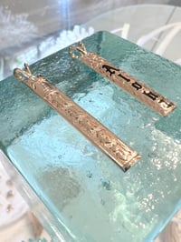 Image 3 of 14k solid gold Hawaiian name bar pendant 