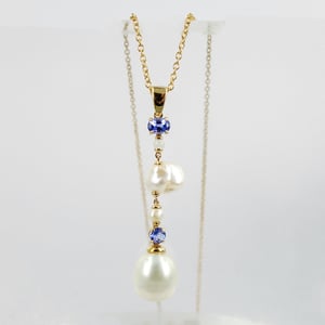 Image of 9ct yellow gold Tanzanite,  South Sea Pearl & Keshi Pearl drop pendant. PJ5947