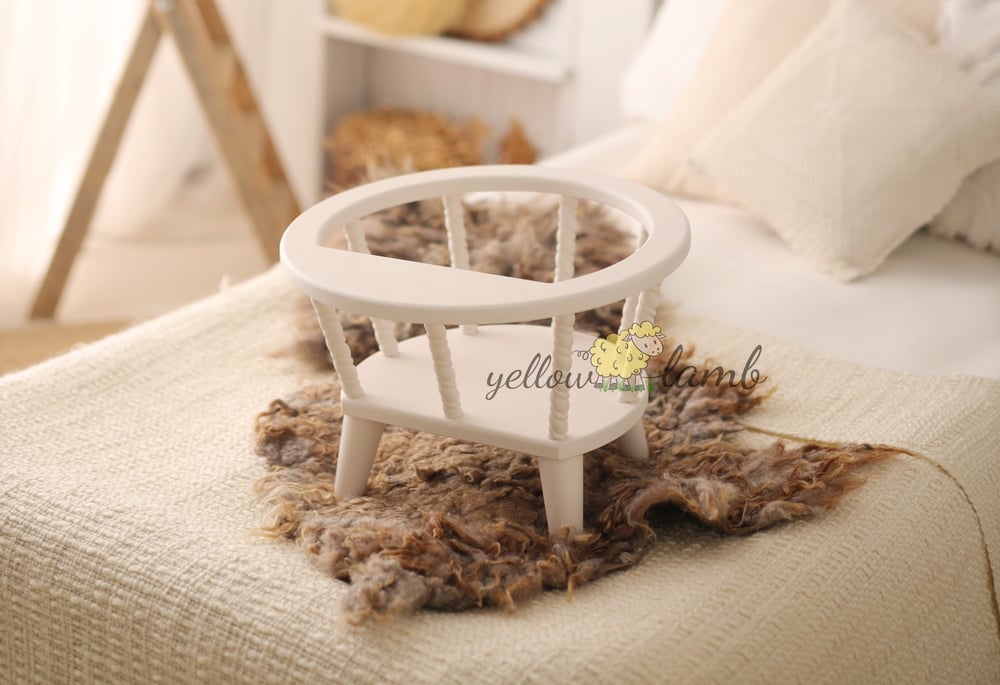 Image of « wooden chair with table in cream color - pre order »