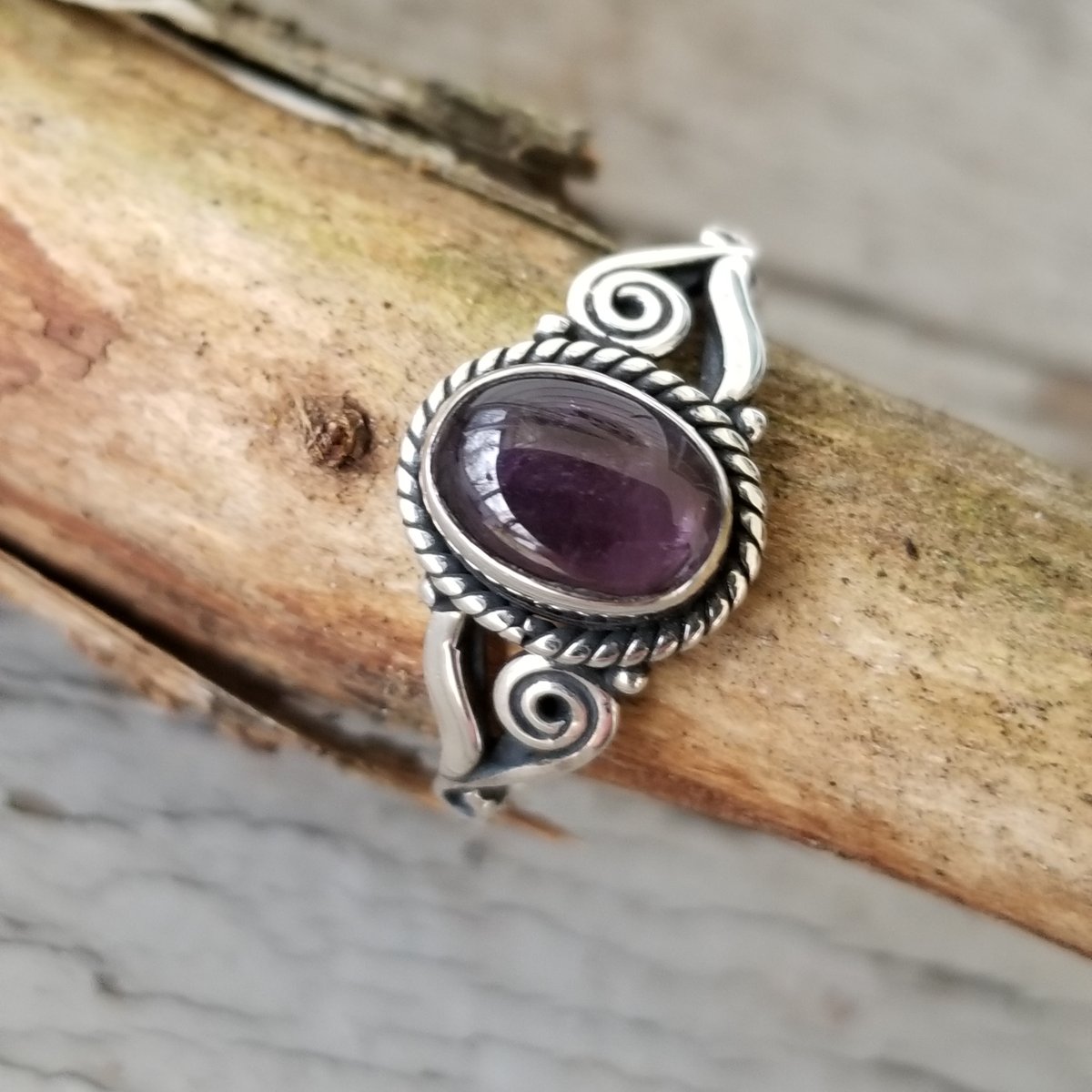 Image of Lily - Amethyst Ring in Sterling Silver