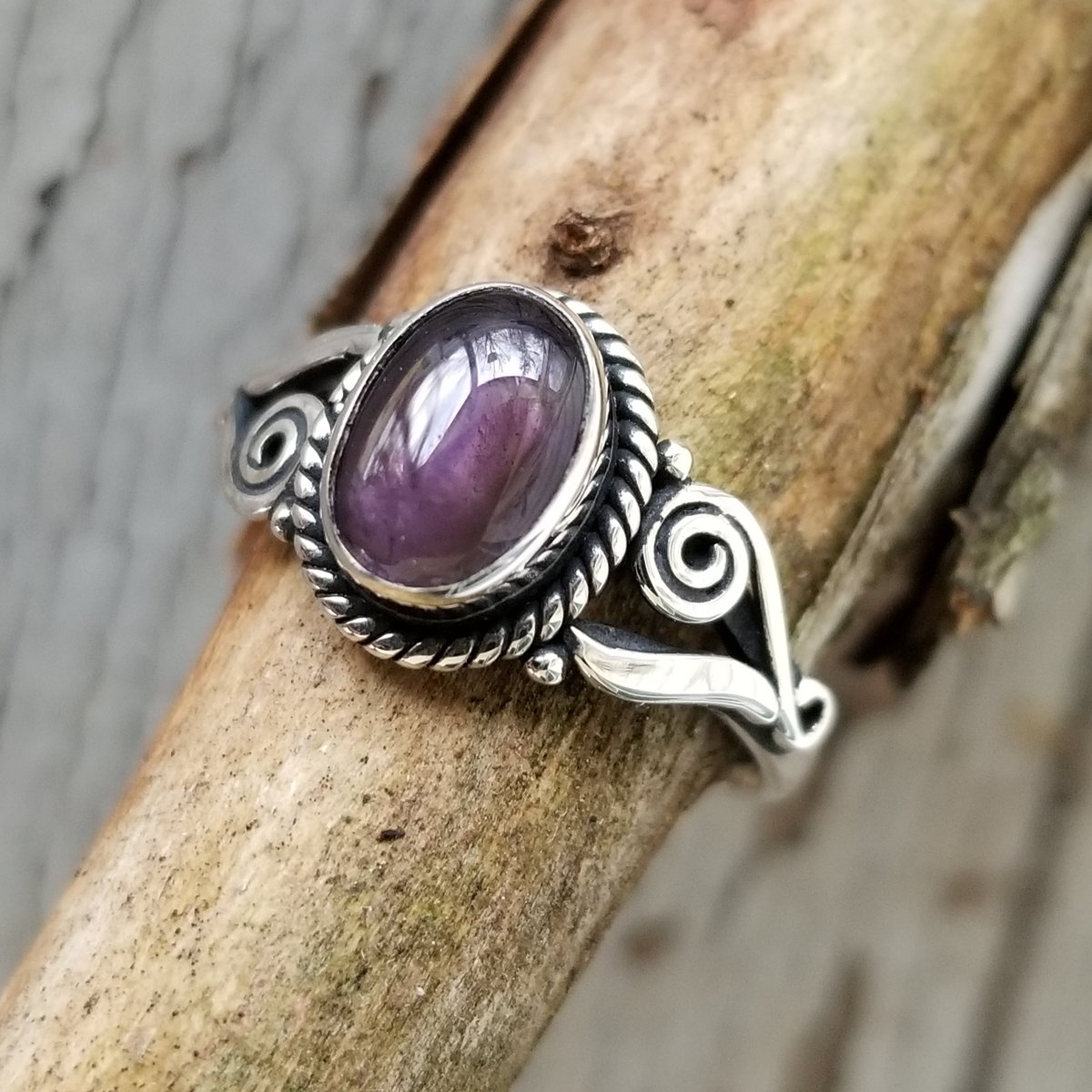 Image of Lily - Amethyst Ring in Sterling Silver