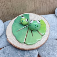 Image 4 of Frogs on lily pad ceramic figurine