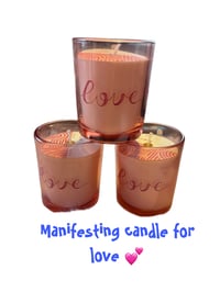 Love manifesting candle 