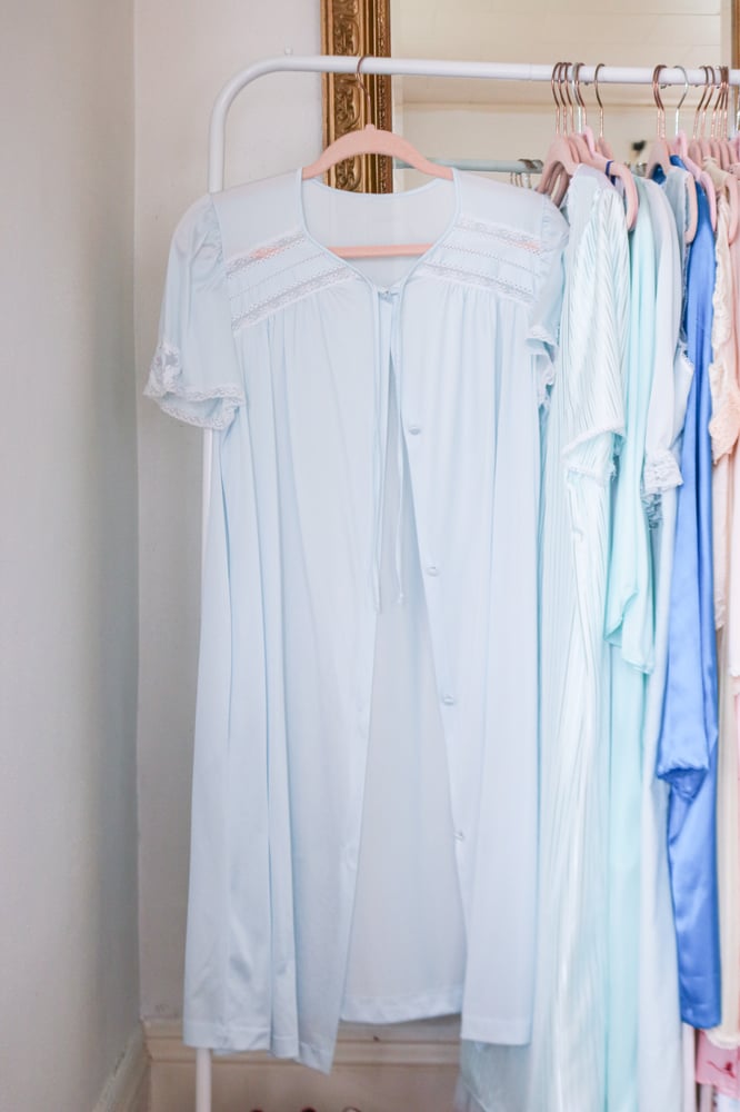 Image of Vintage Lorraine Pastel Cinderella Style Button Up Robe (Small)