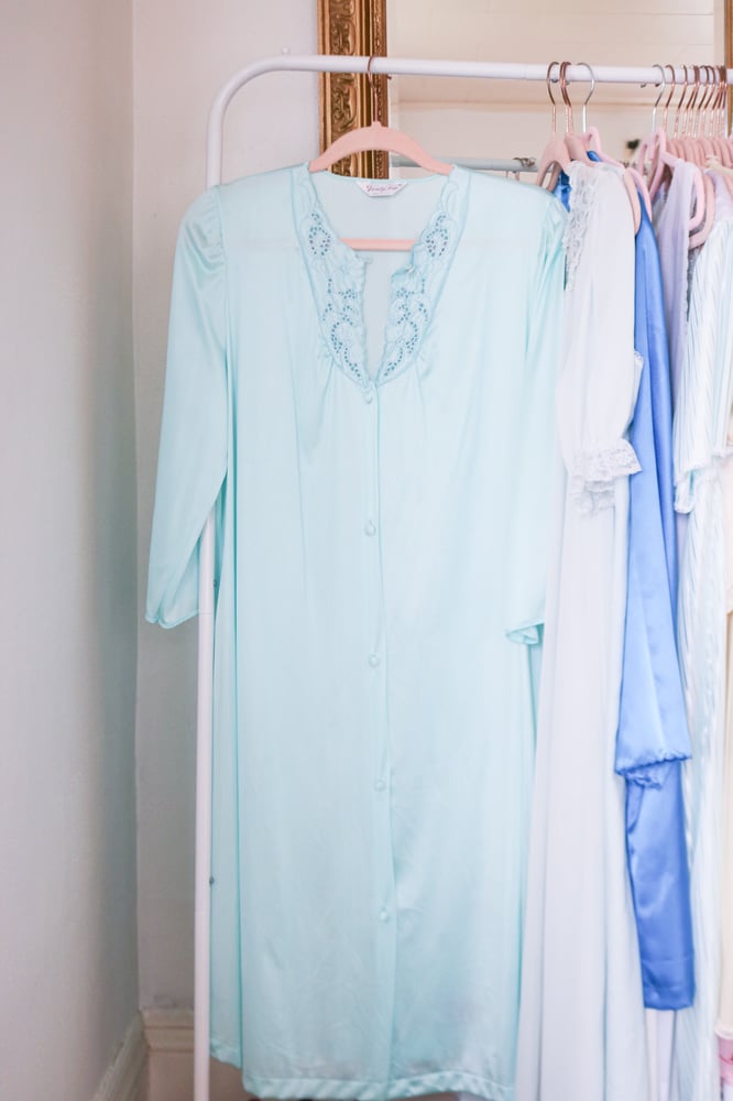 Image of Vintage 1980s Vanity Fair Button Up Pastel Robe (Medium)
