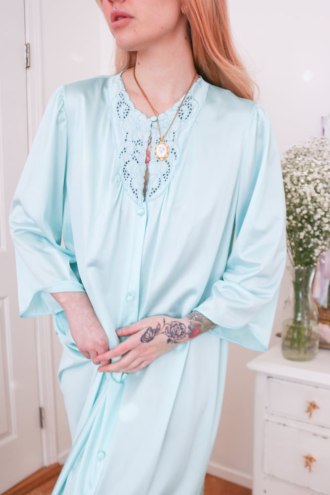 Image of Vintage 1980s Vanity Fair Button Up Pastel Robe (Medium)