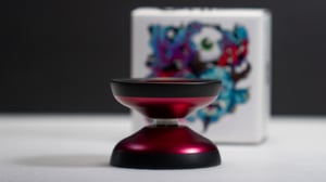 Image of Ixion Yo-Yo - Solid- Fuschia (Matte Black Rims)