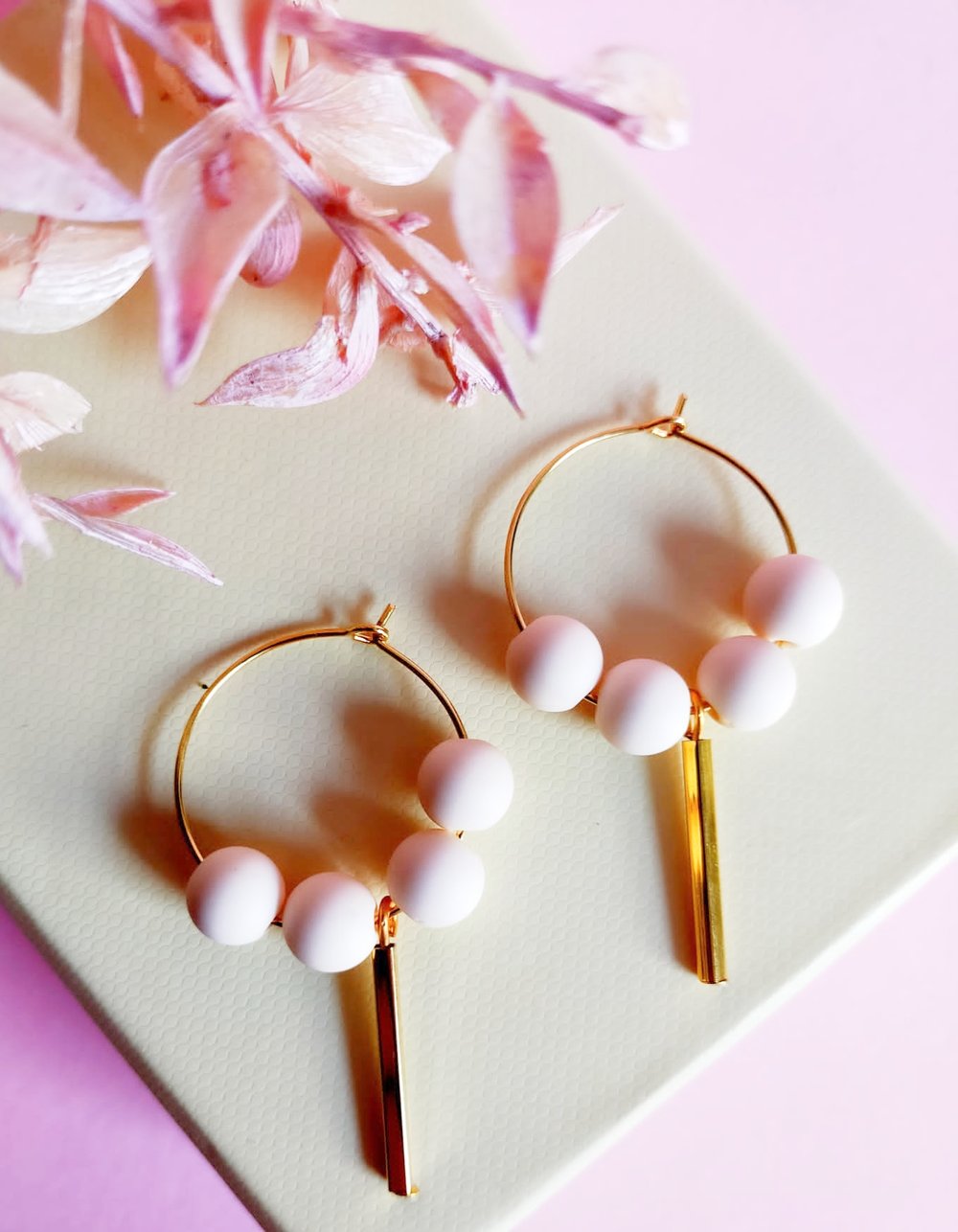 Image of Pendientes ARO GRANDE NAHLA - Beige