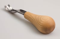 Image 2 of Beaver Craft Palm-size short bent gouge. Sweep №8 - P8A/14