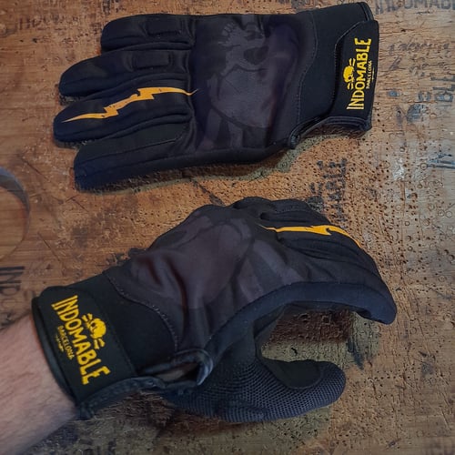 Image of Lightning gloves