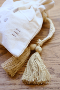 Image 4 of My Home Cat Tassel Rope Pouch