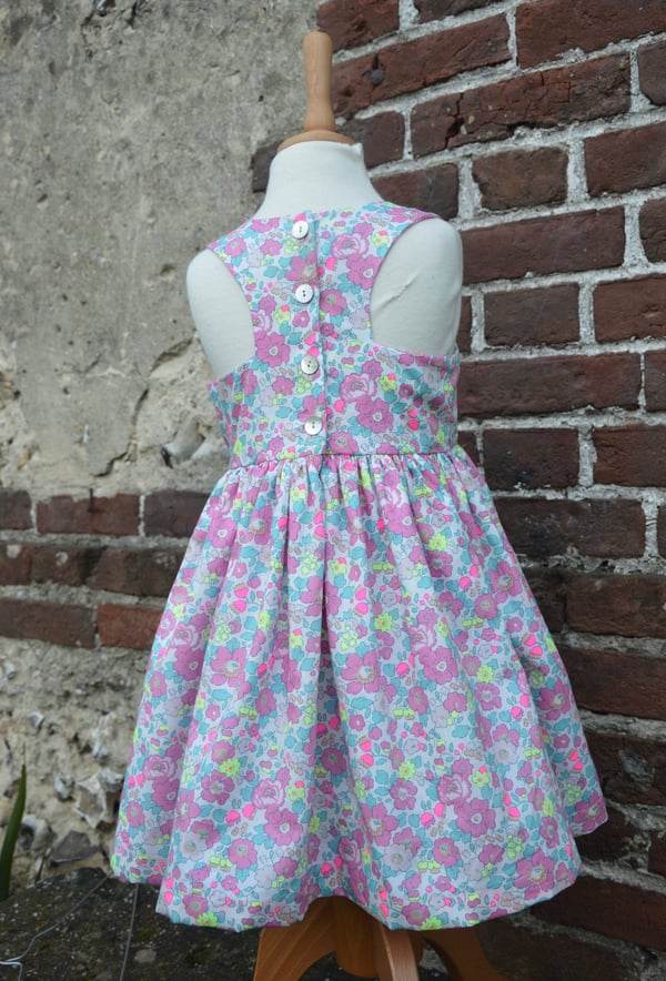 Image of Robe dos X liberty exclusif cupcake fluo 