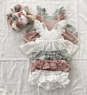 The Vintage Ruffle Set 