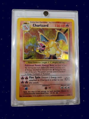 AUTHENTIC! Base set Charizard Pokémon card