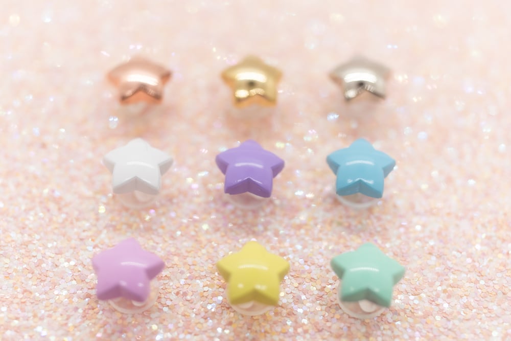 3D Origami Paper Star Pins