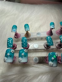 Image 3 of TEAL 24 pcs SPRING READY TO GO BOX 
