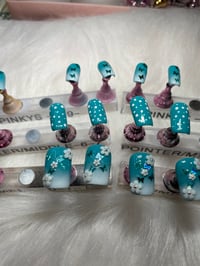 Image 5 of TEAL 24 pcs SPRING READY TO GO BOX 