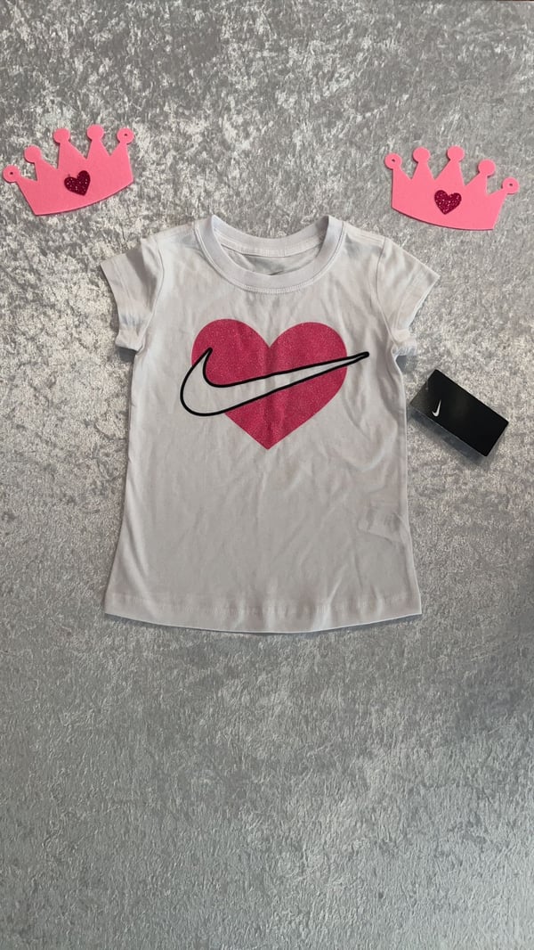 Image of Nike Heart