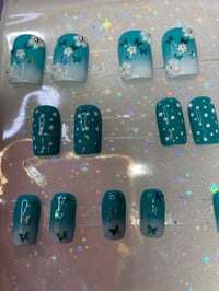 Image 2 of TEAL 24 pcs SPRING READY TO GO BOX 