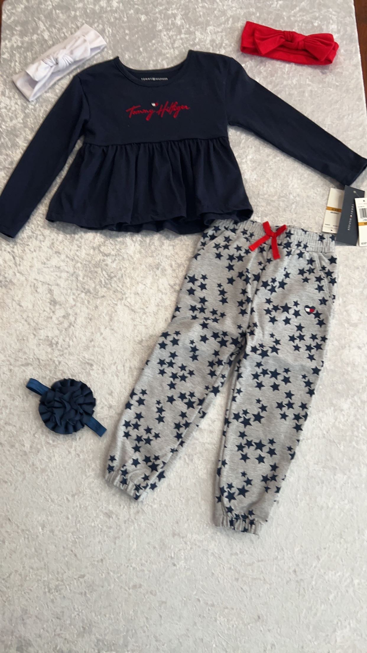 Image of Tommy Hilfiger 2 piece set Navy/stars