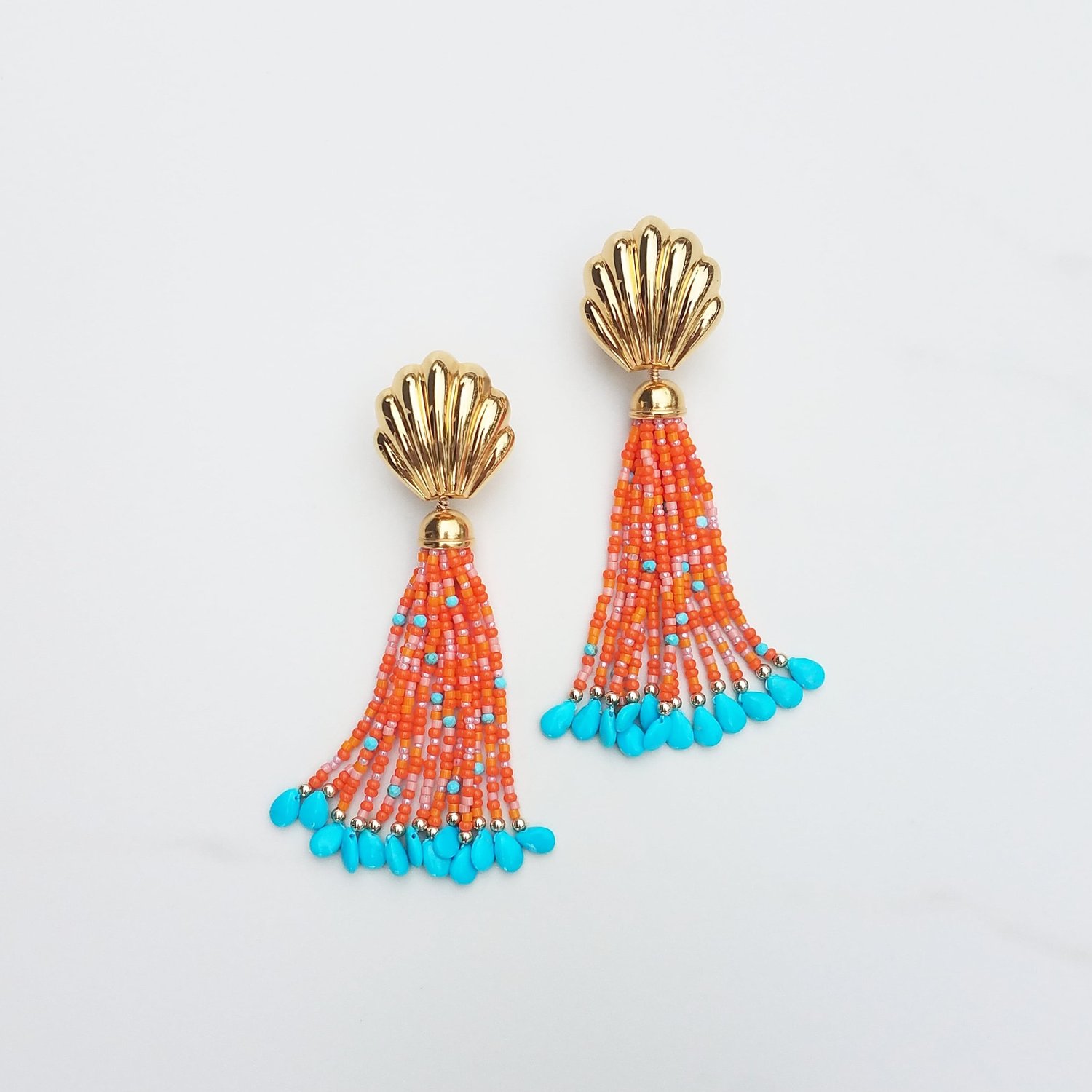 MAUNA KEA Large Shell Tassel Earrings