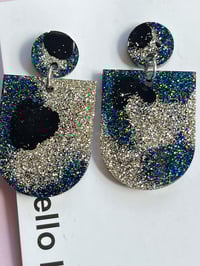 Image 2 of Louise dangle stud Glitter Black 