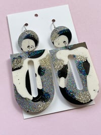 Image 2 of Stella Statement Dangle Black & White