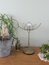 Image 3 of Lampe fleur de lotus 