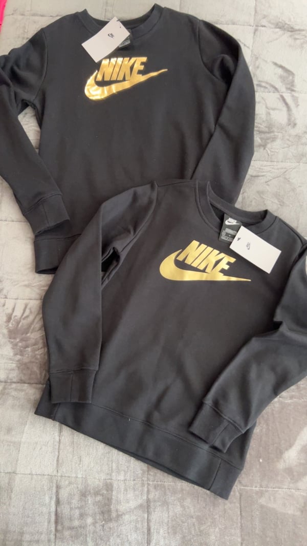 Image of Nike Sweatshirts Black/Gold