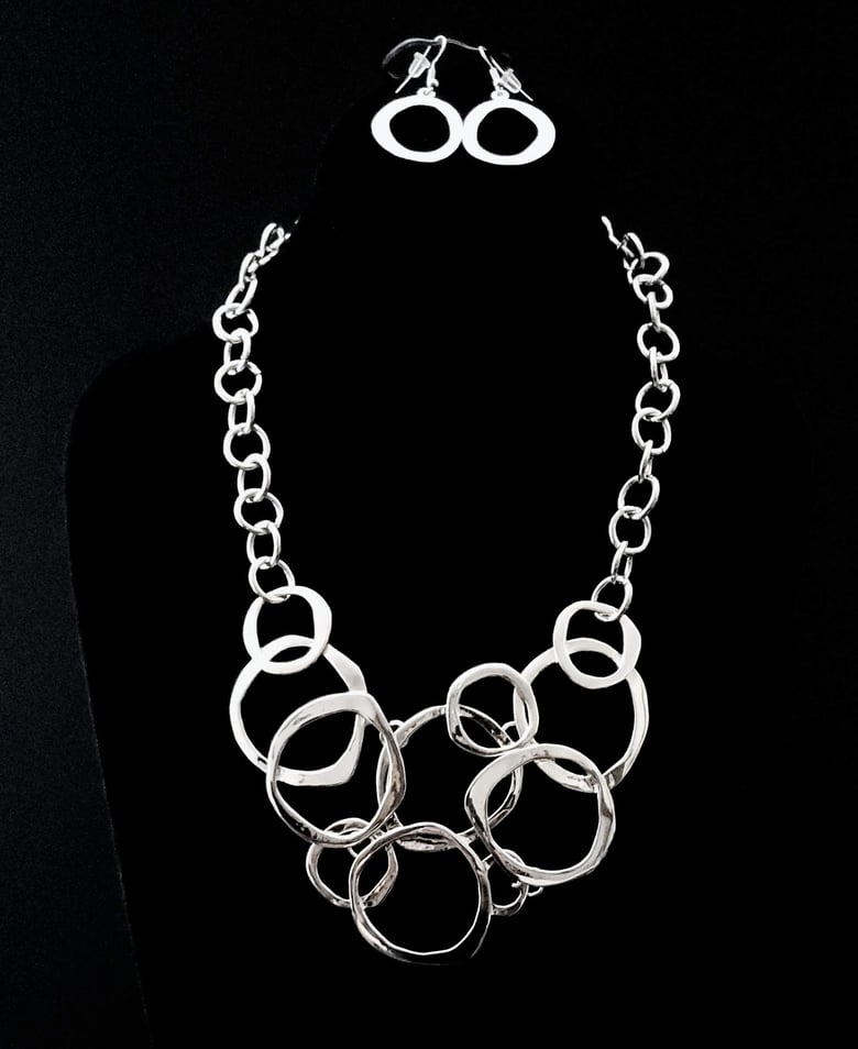 Image of Silver Multi  Circle Necklace Set