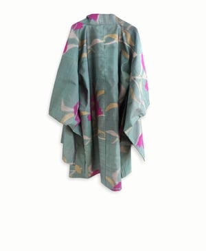 Image of Kort kimono i mosgrøn med blomster - vendbar
