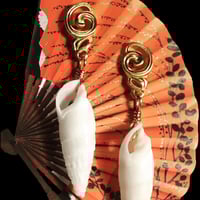 Image 1 of NUAGES BAROQUE Earring Petite - Sea Conch