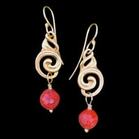 Image 5 of NUAGES BAROQUE Earring Petite - Hook with various CORALS