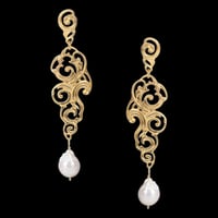 Image 1 of NUAGES BAROQUE Big Earring with Drop Pearl 