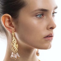 Image 1 of NUAGES BAROQUE Big Earring - 3 Rose Drop Pearls
