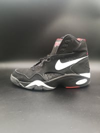 Image 3 of NIKE AIR MAESTRO SIZE 8.5US 42EUR 