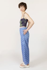 Image 2 of PANTALONE PERÙ BANDANA BLU €143 - 50%