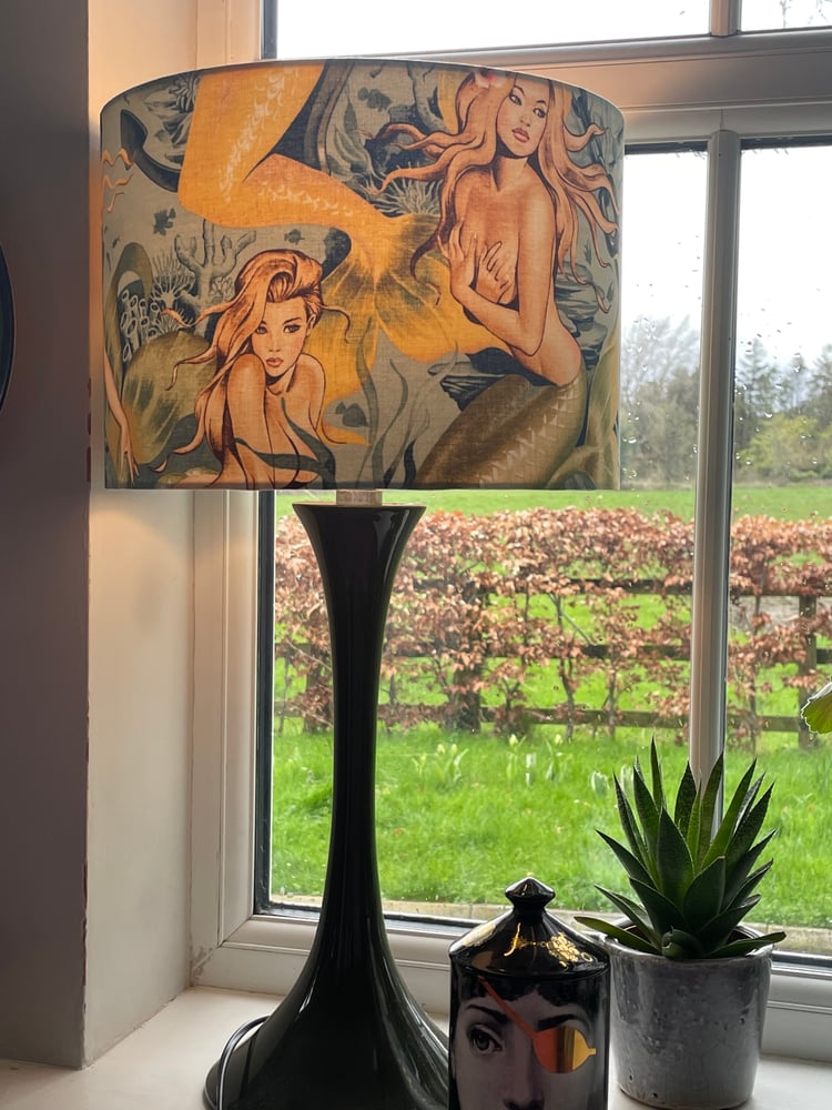 Image of Sea Sirens Tea Shade 30cm