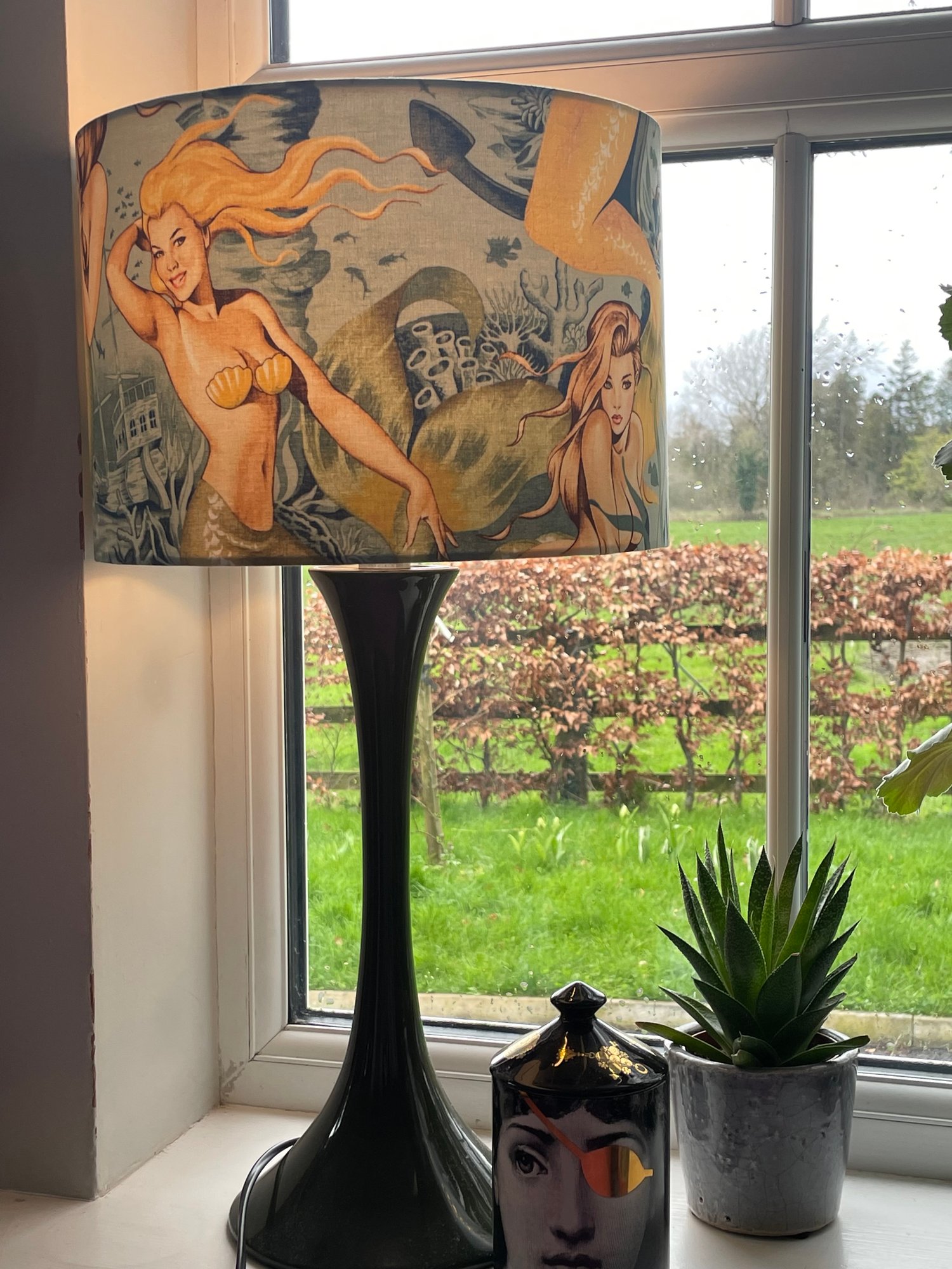 Image of Sea Sirens Tea Shade 30cm