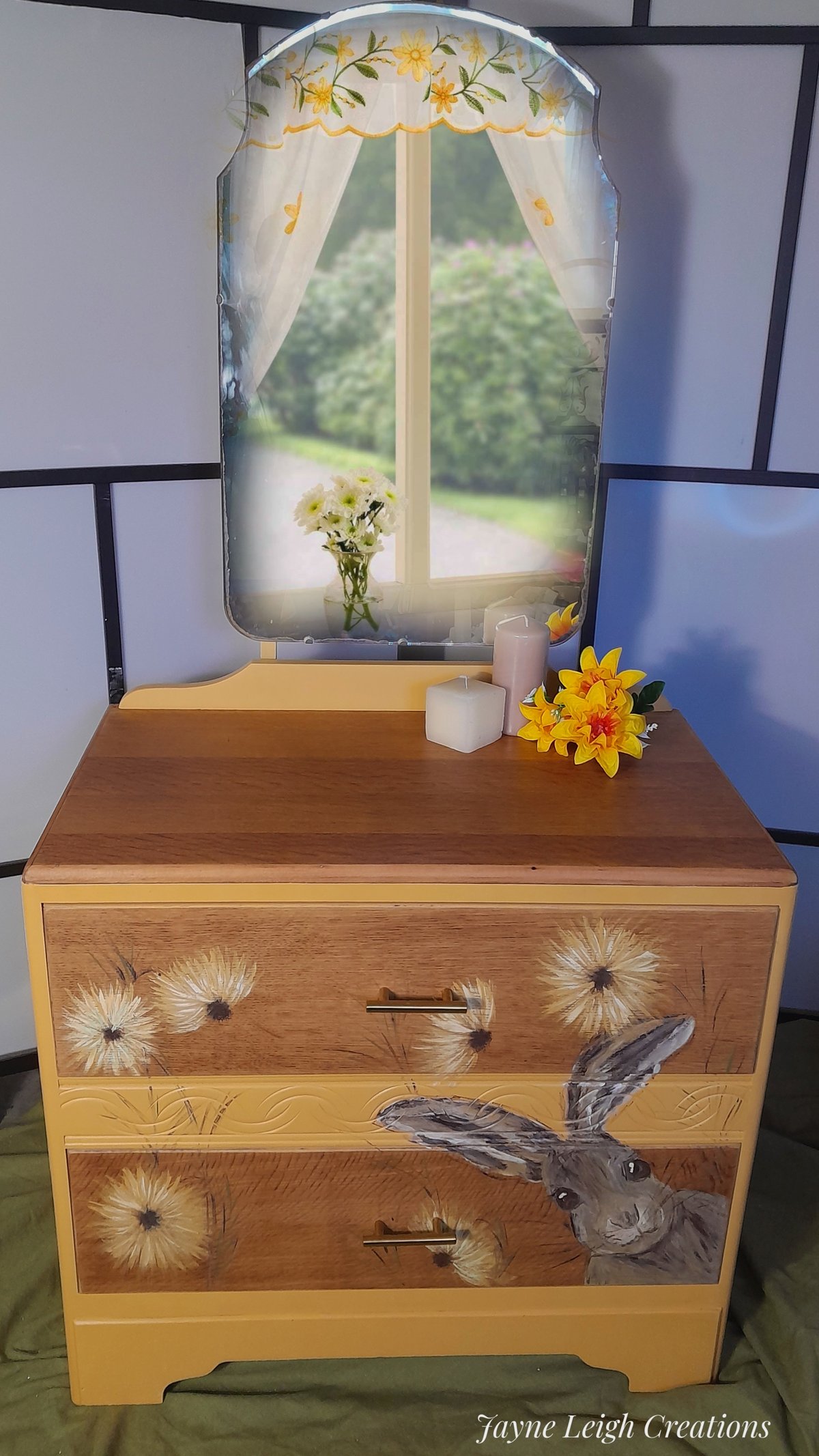 Quirky dresser top