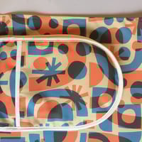 Image 2 of Miro Print Oven Gloves & Tea Towel